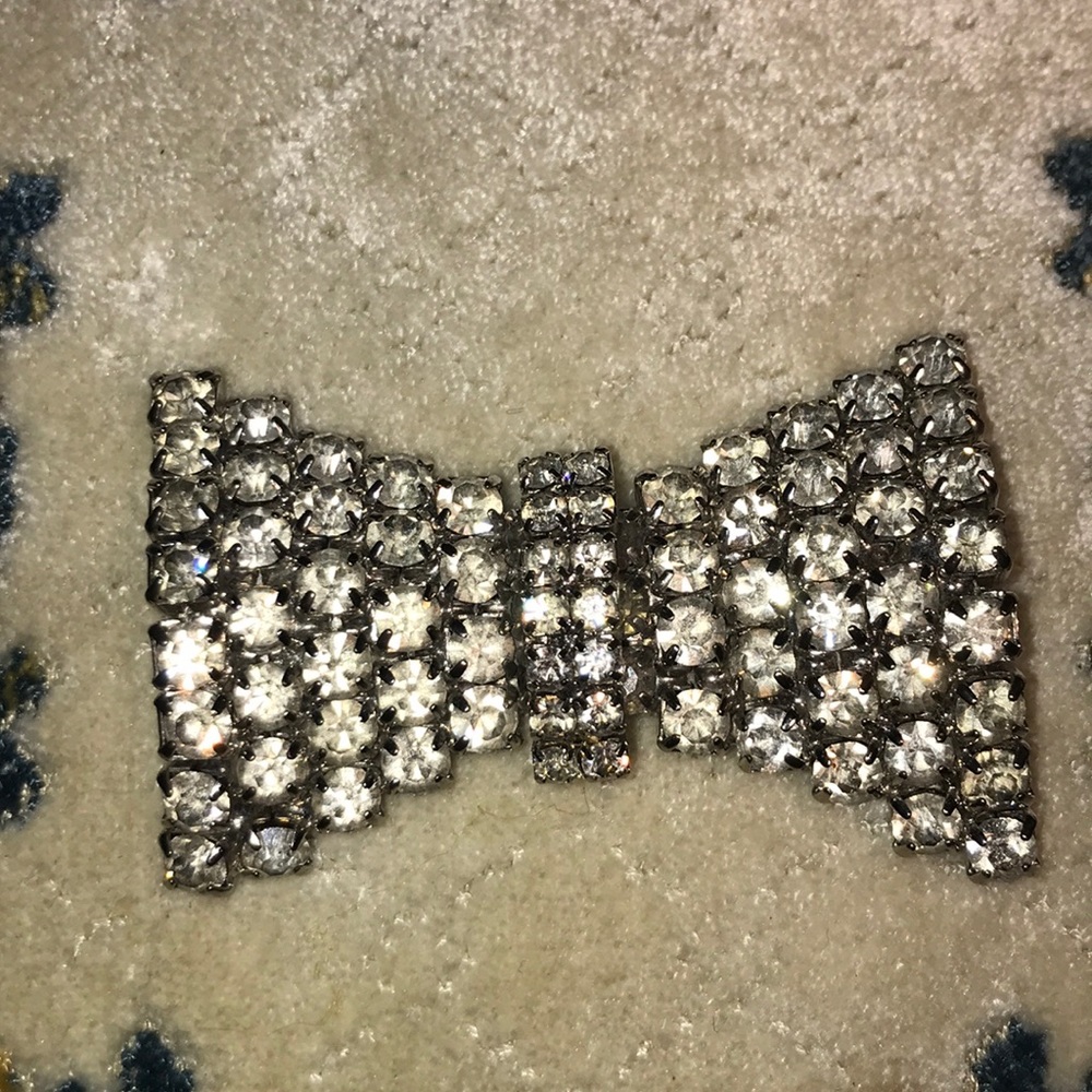 🎀 brooch, vintage piece 1980